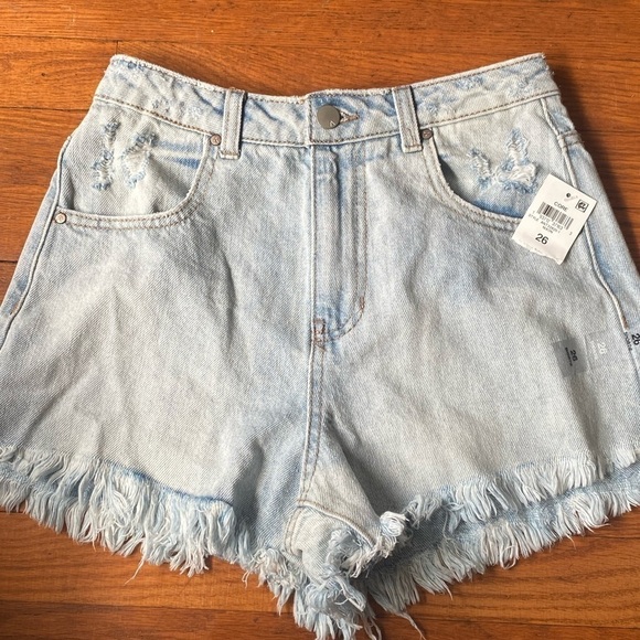 And Now This Women's Size 26 High Rise Cotton Frayed Denim Jean Shorts NWT - Picture 3 of 5